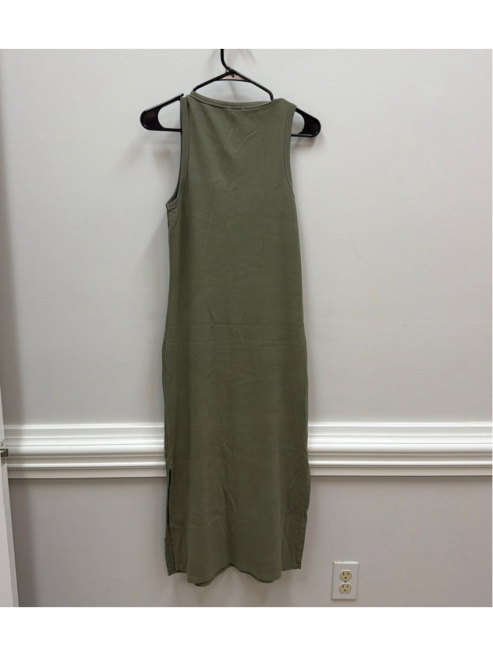 Dylan Slip On Green Midi Dress Sz Small! - Picture 7 of 7
